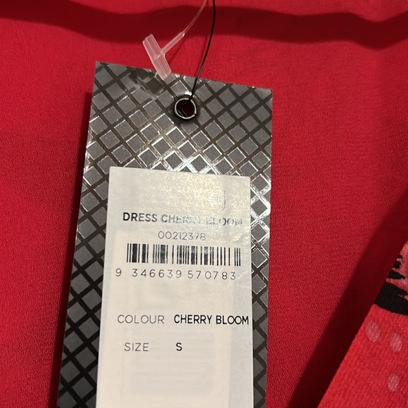 NEW City Chic cherry bloom Red Floral Wrap mini Dress size S/16 - Picture 6 of 8